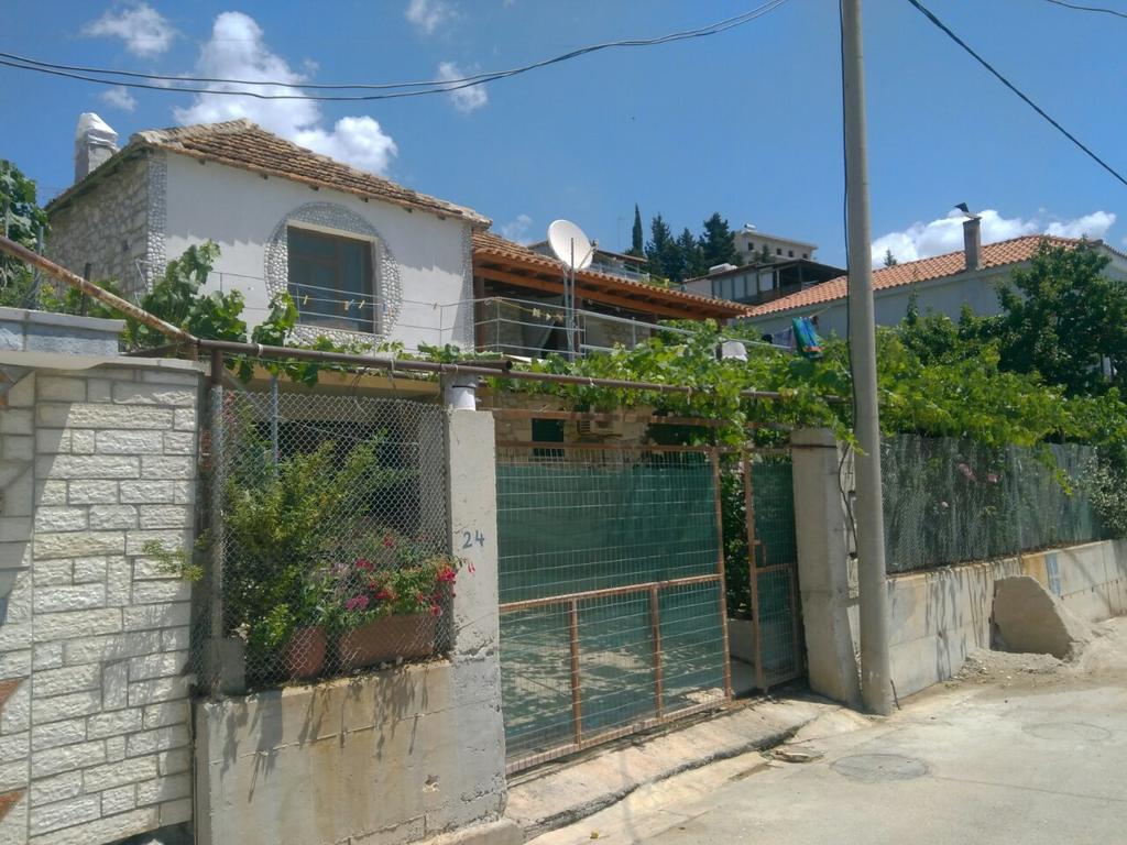 Stone House Otel Himarë Dış mekan fotoğraf